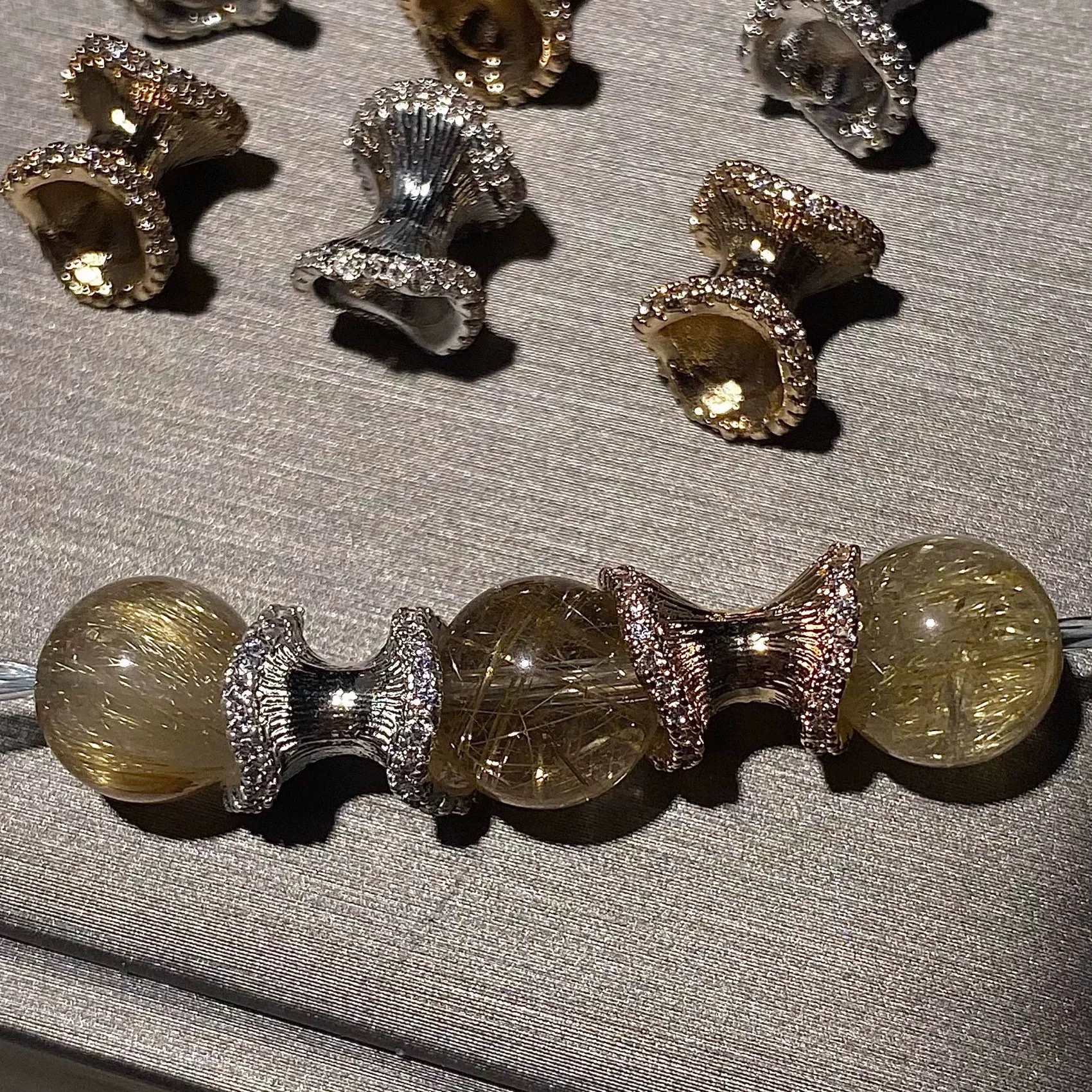 Color-Preserving Zircon Inlay Irregular Double-Headed Flower Bead Spacer Crystal DIY Handmade Bracelet Materials Accessories