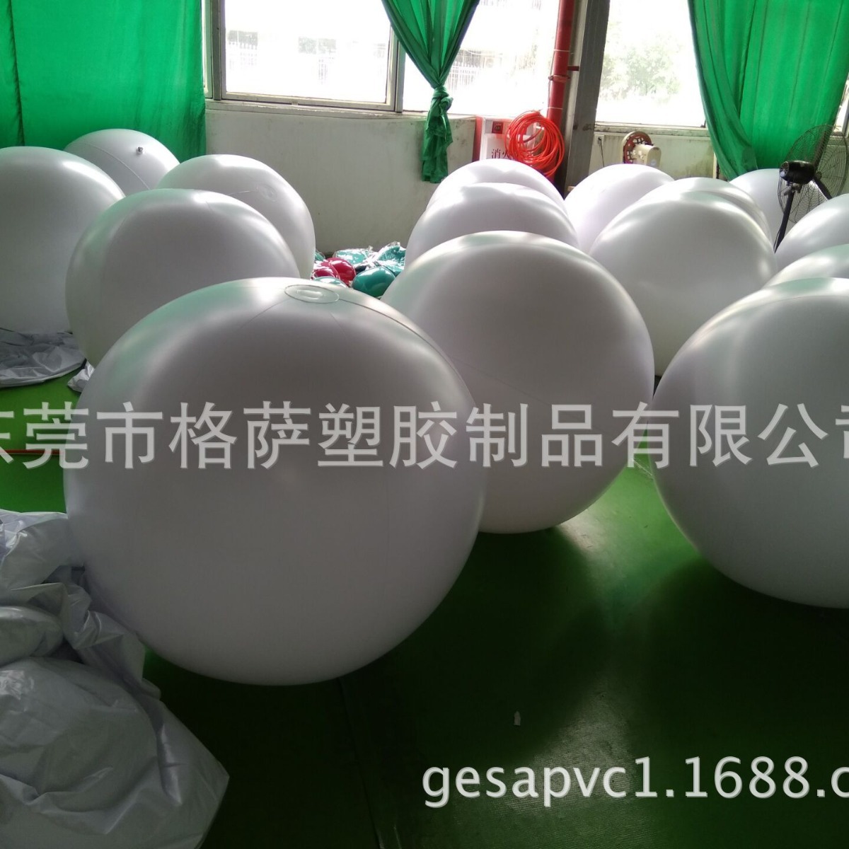 BSCI验格萨充气大足球  吹气大蓝球 定 制PVC户外广告球 可加LOGO