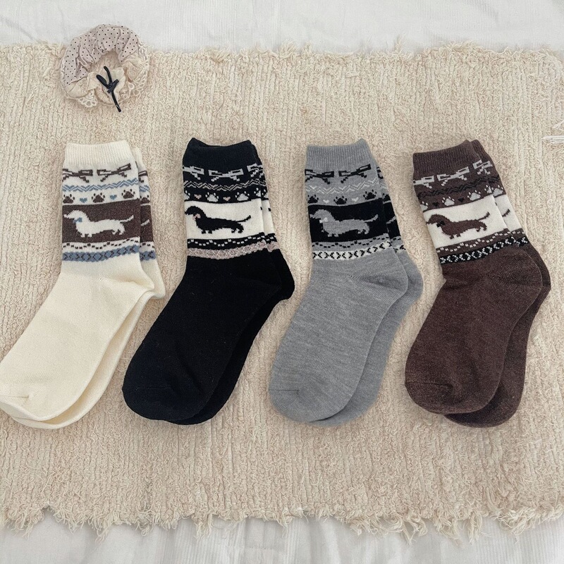 Autumn and Winter Fair Isle Stylish Women's Mid-Calf Snow Socks Cartoon Retro Wool Socks Thickened Warm Zhuji Socks