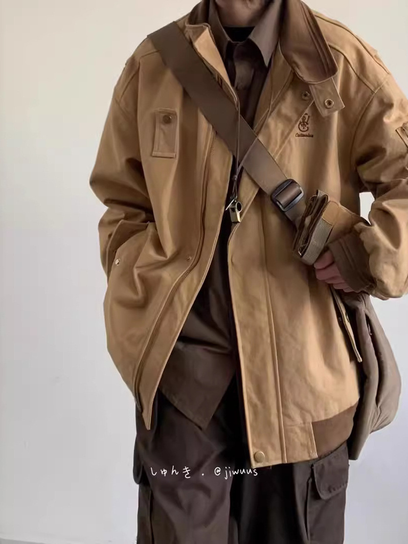 Estilo japonés retro bordado Diseño ropa de trabajo chaqueta de los hombres y las mujeres de Primavera y Otoño Nueva solapa suelta de color a juego Chaqueta de traje de vuelo