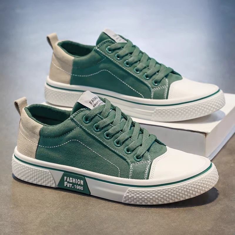 Primavera y verano zapatos de hombre nuevos zapatos de skate deportivos transpirables para hombres, zapatos de lona de moda casuales suaves para hombres