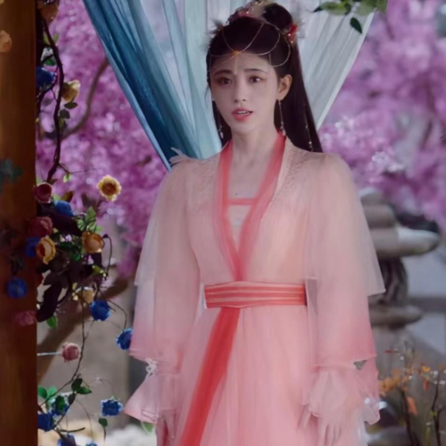 Pequeño Libro Rojo mismo estilo Huarong Wei Zhi periférica derivada impresión Pulsera Rosa ropa pequeña Phoenix pulsera de alta apariencia para las mujeres