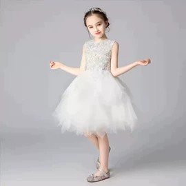 童礼服;皇冠;童汉服