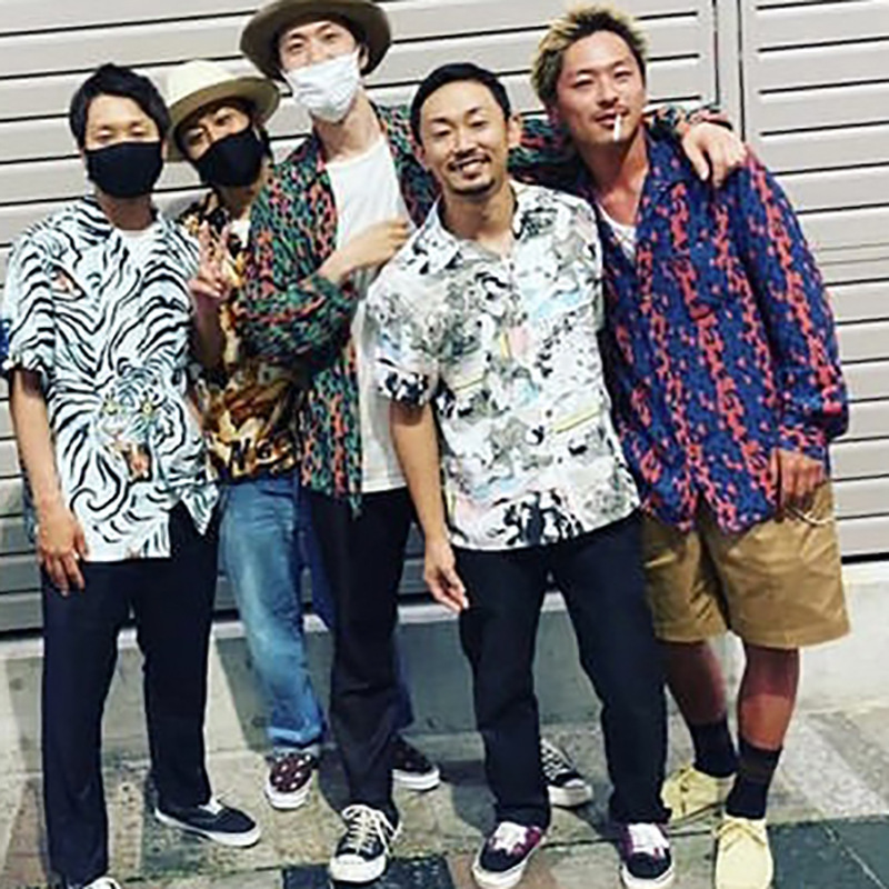 25 Kingdom Tokyo Joint Japanese Style Graffiti Hawaiian Wacko Maria Long-Sleeved Retro Shirt for Men and Women