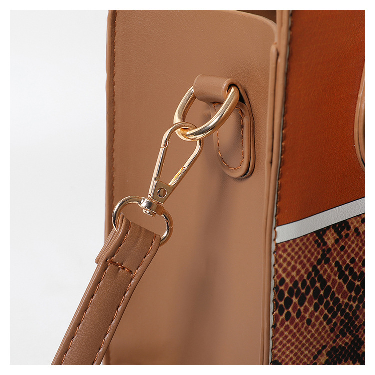 Women's Medium Pu Leather Plaid Elegant Classic Style Zipper Crossbody Bag display picture 16