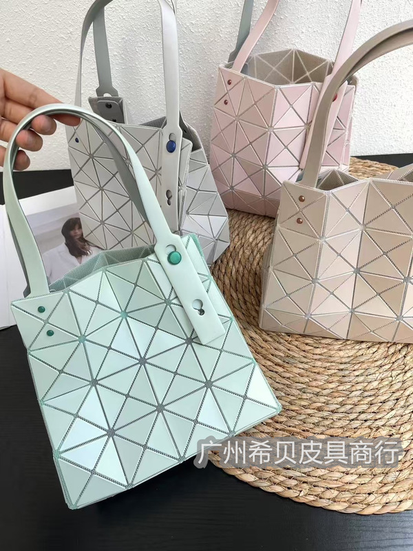 3月限定 日本製 幾何学模様 ダイヤモンドバッグ 大小角箱 4仕切り 携帯用 ショルダーボックスバッグ|undefined