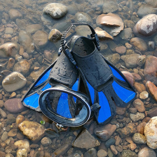 Men's and Women's Beginner Training Breaststroke Duck Feet Freestyle Professional Diving Equipment Swimming Fins Adult Diving and Snorkeling