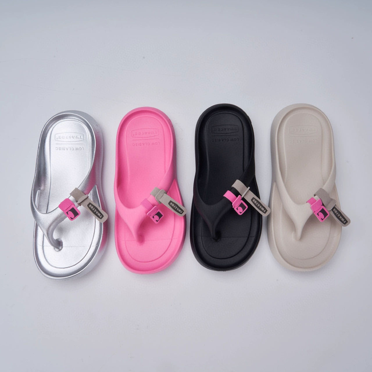 [Спот] Корейские взрывные модели! Twatoe шлепанцы носить летнюю толстую подошвую сетку с красным пальцем