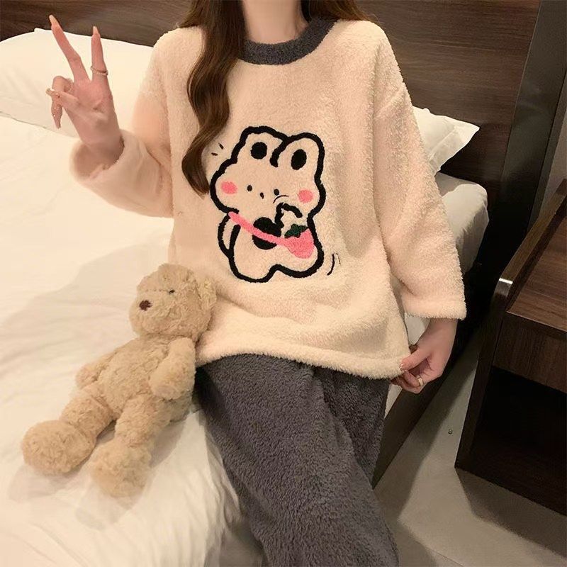 Transfronterizo al por mayor otoño invierno pijamas damas de coral terciopelo cálido de mangas largas de franela adorable conjunto de ropa de casa para chicas