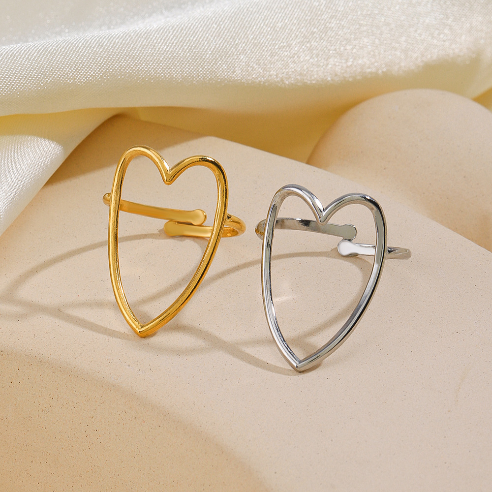 Cross-Border Stainless Steel Ring for Women, Heart-Shaped Exaggerated Open Ring, 18K Gold Titanium Steel Jewelry, Ring Accessory, Unique Style