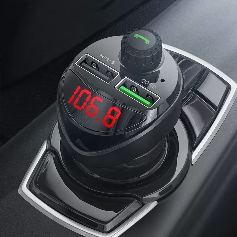 新款车载充电器车载蓝牙免提MP3播放器支持U盘TF卡播放数显快充
