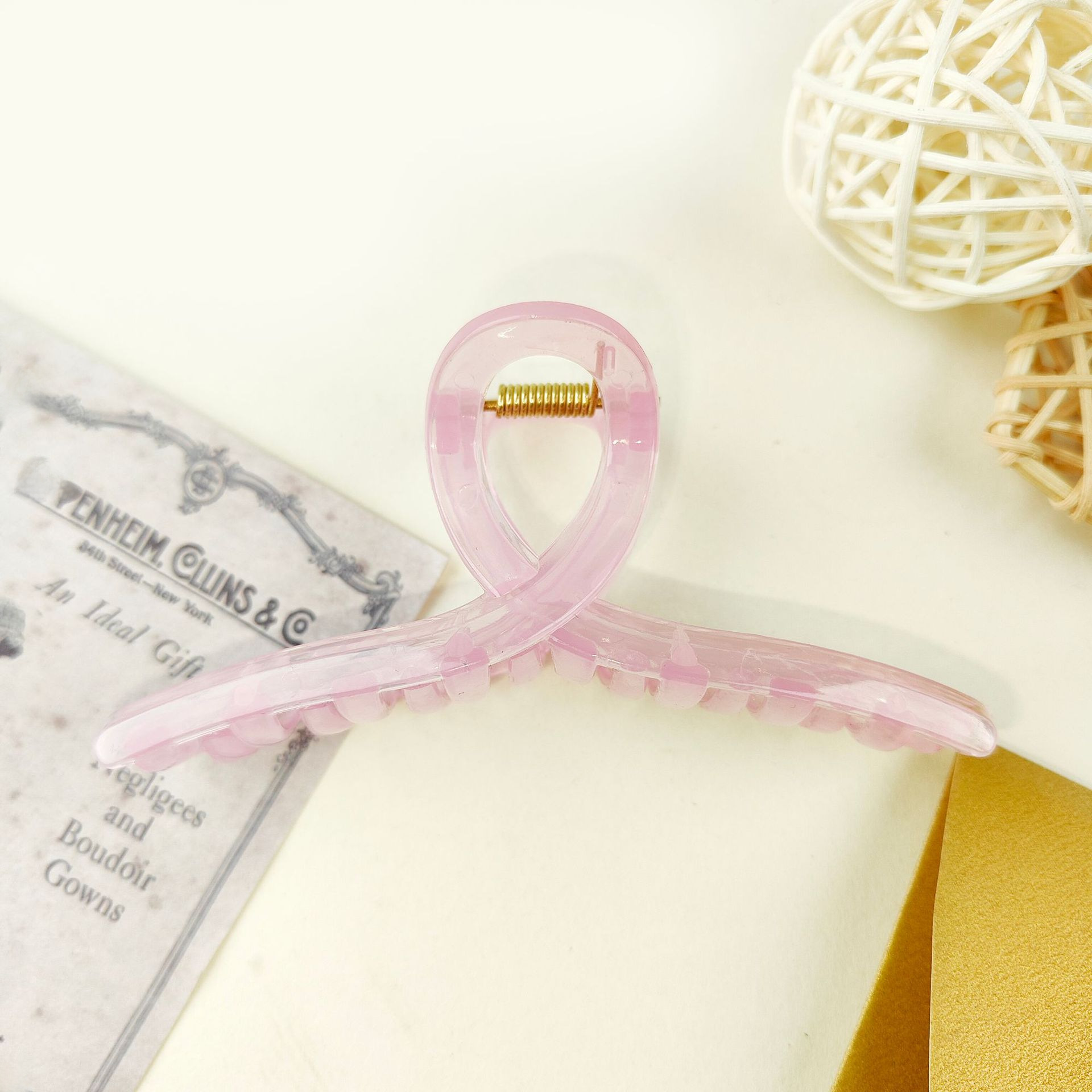 Medium size hair clip plastic hair clip back head hair clip wholesale ins style hair accessories shark clip hair volume less headdress hair clip_voghion.com