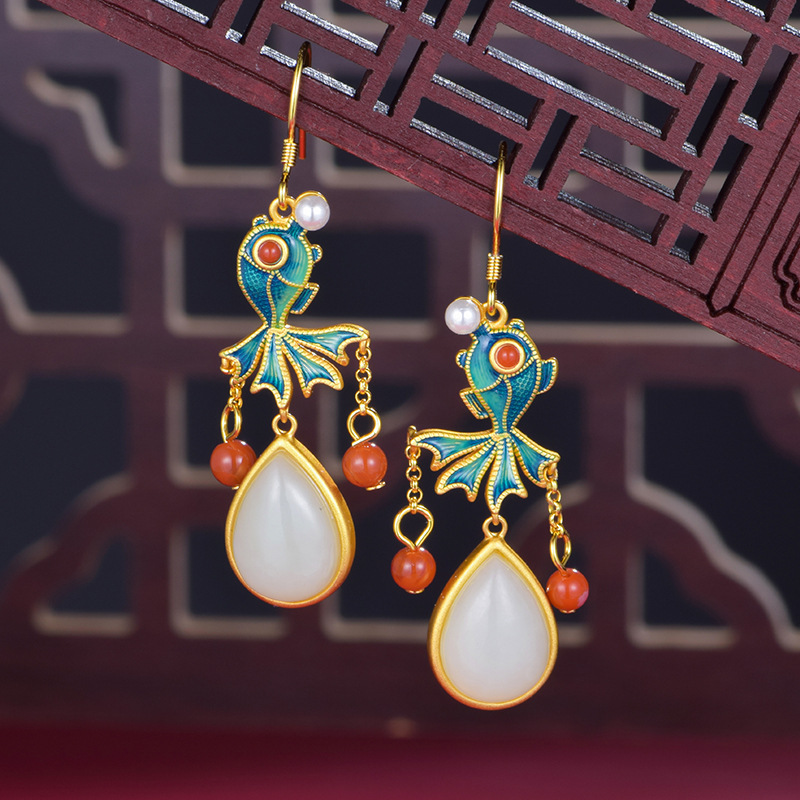 Design elegant earrings from Khotan district white jade