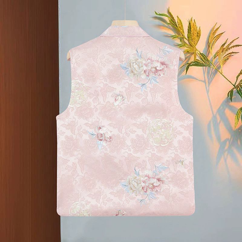 Весенне-осенний женский жилет с вышивкой в ​​китайском стиле, новинка 2025 года, национальный тренд, жаккардовый топ на пуговицах в китайском стиле.