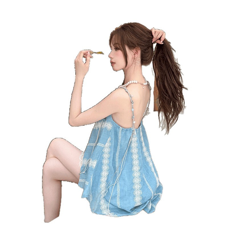 夏の新しい女性の V ネック サスペンダー シャツ、刺繍入りシフォン シャツ、女性の美しさのデザイン、ハイエンドの美しさ、クールな感触|undefined