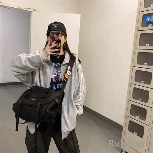Functional-style crossbody bag for men, Japanese-style trendy brand student backpack with large capacity, women's Instagram-inspired utility bag, and couple-friendly single-shoulder bag