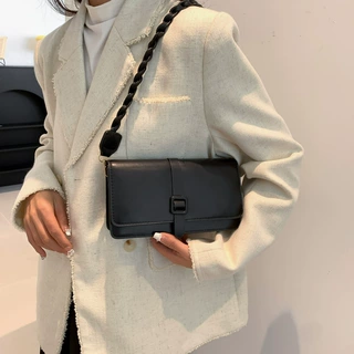 流行小包包女2026新款春夏斜挎包小众休闲单肩包时尚小方包女批发