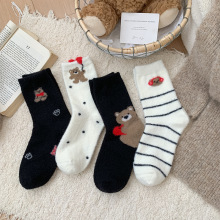 可爱小熊波点澳绒袜子女秋冬季加厚保暖中筒袜韩版条纹卡通地板袜