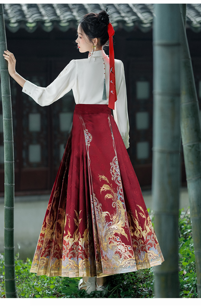 Real shot new Chinese style early spring 2024 National style shirt embroidered one-piece Large swing makeup flower woven gold vest skirt suit