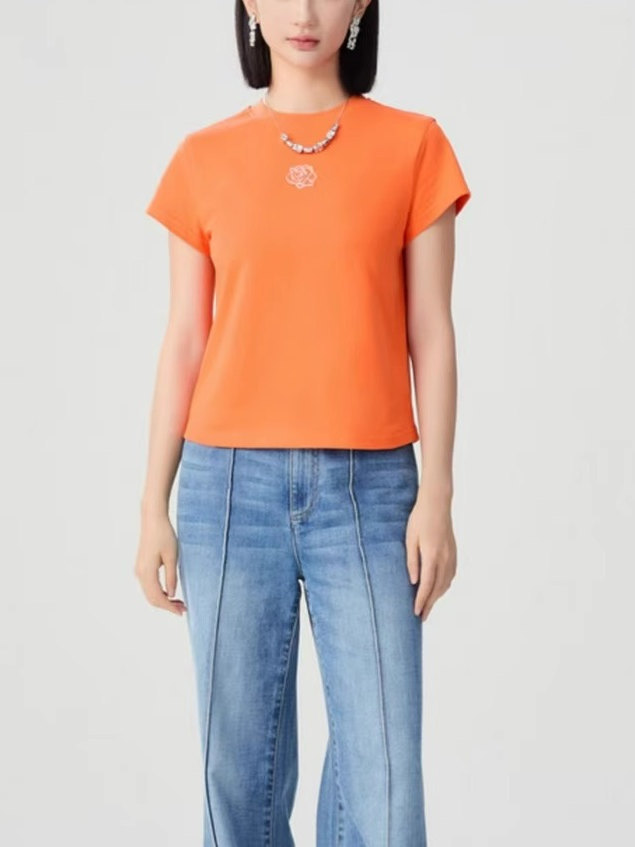 Áo thun nữ cổ tròn cotton thêu hoa hồng tay ngắn — Màu đen ngọt ngào
