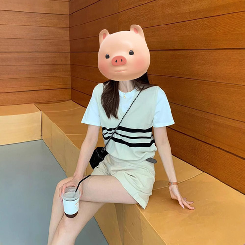 College-style color-block striped faux two-piece ice silk short-sleeve knitted T-shirt for women—perfect for summer, flattering and slimming for petite figures.