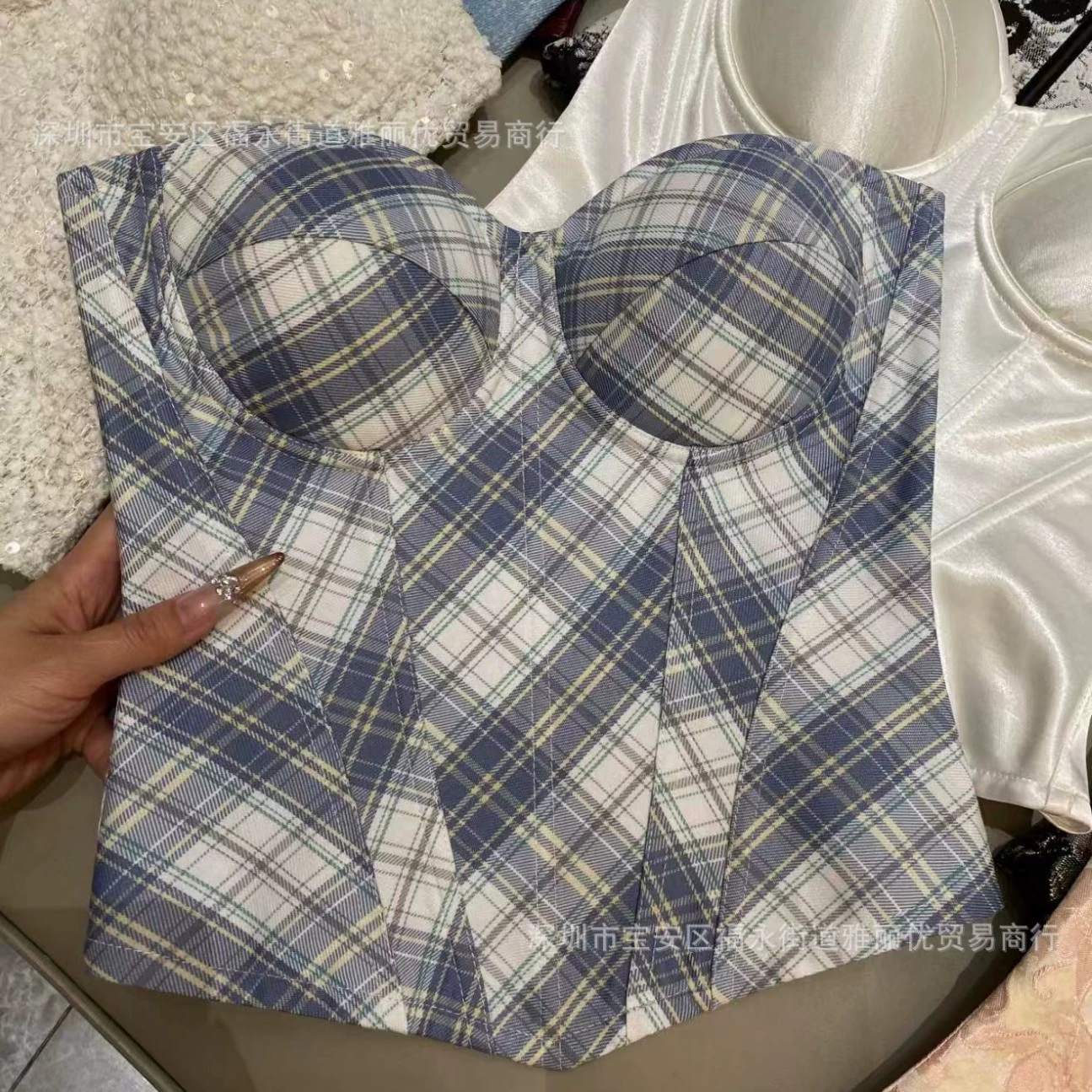 (Cross-border trading), brace, top with cups, bra