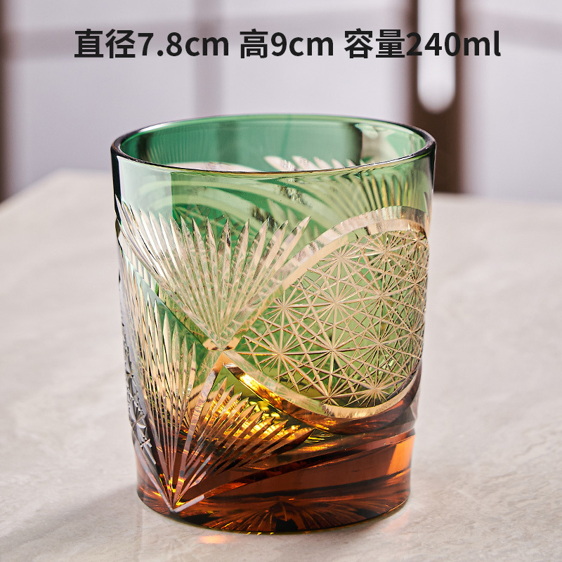 Amber green peacock opens its tail (single wooden box)