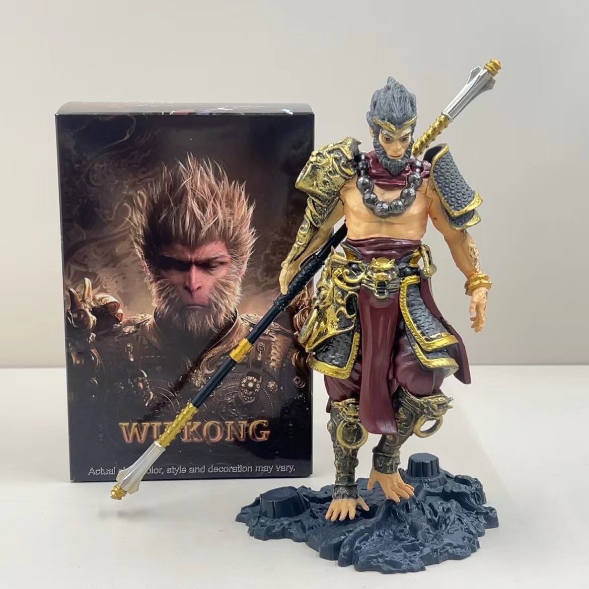 검은 신화 WUKONG: 천국의 위대한 현자의 황금 CUDGEL의 움직일 수있는 공예 모델