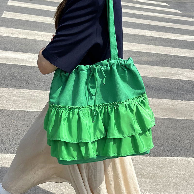 2026 Pleated Lace Large-Capacity Women's Shopping Bag Commuter Bag Artistic Casual Women's Shoulder Underarm Bag