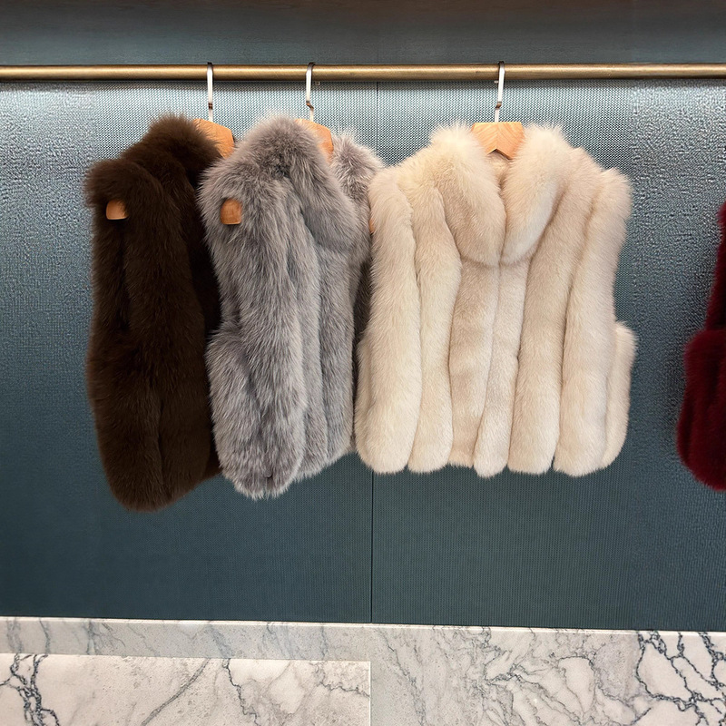 2026 Autumn and Winter New Stylish Layered Finnish Imported Fox Fur Stand-Up Collar Vertical Fur Vest Jacket