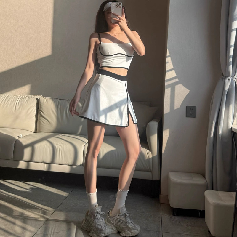 Uiki·【Aio Girl】Series Same Style as Jisoo'S, Color-Blocking Design Wrap-Style Camisole