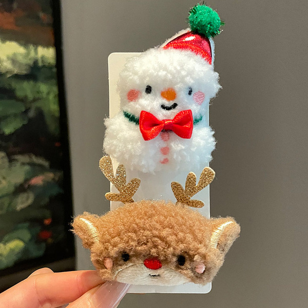 Christmas cute cartoon brooch for elderly