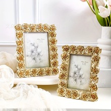 1件欧式复古风金色玫瑰花边相框摆件摆件树脂材质框体桌面温馨