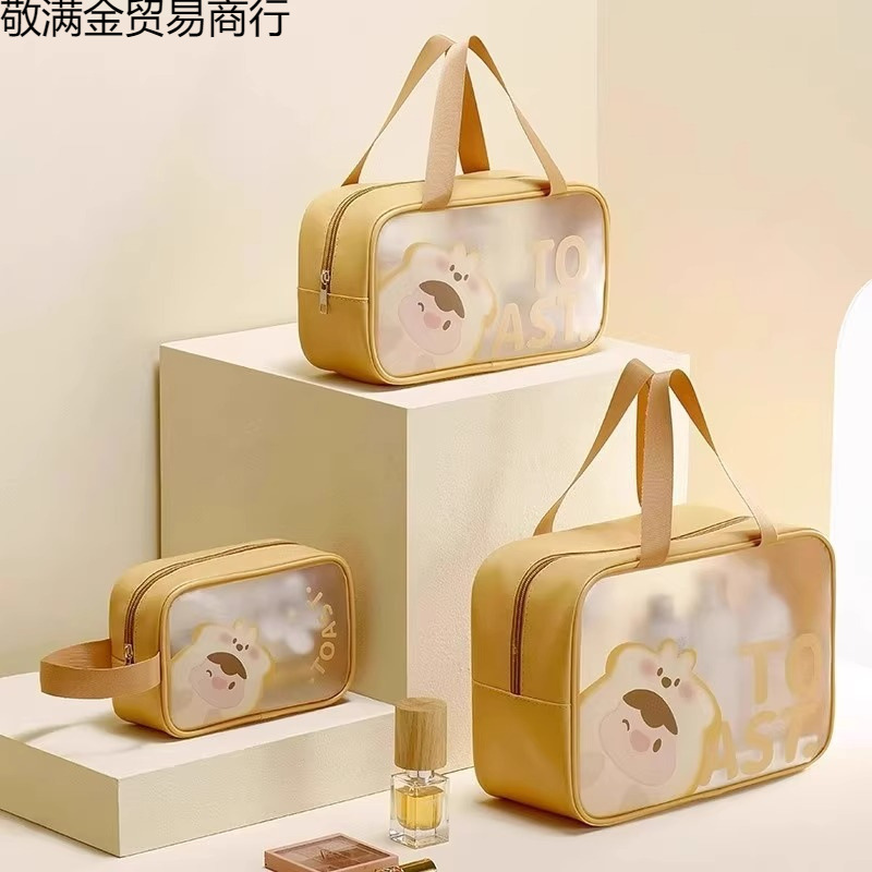 Handheld capacious shoulder bag for traveling