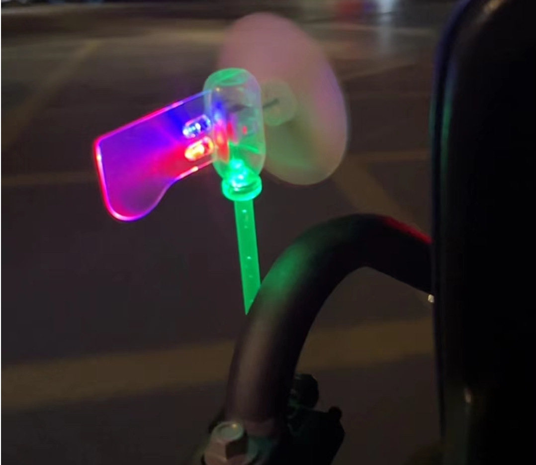 Motorcycle electric car decoration light small windmill wind power generation light LED wind power warning light accessories