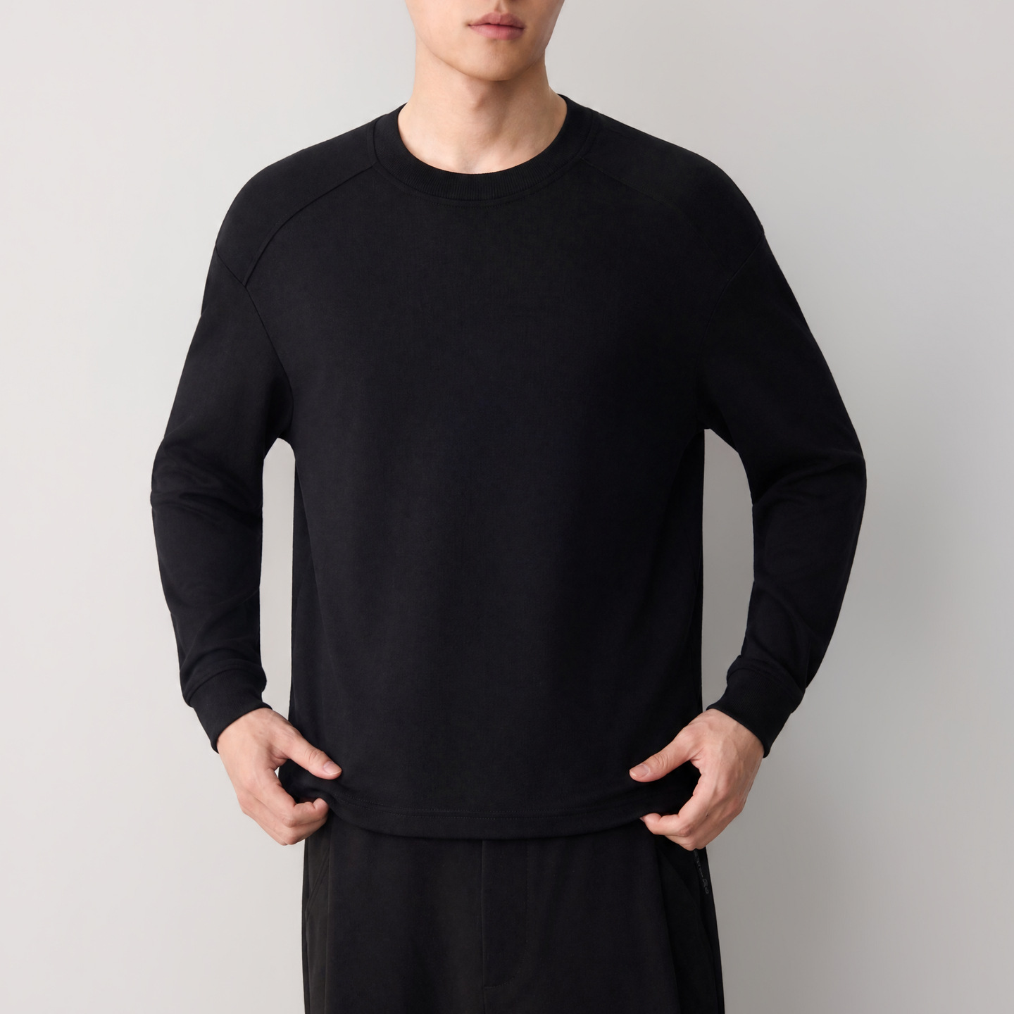 Áo hoodie nam nỉ cao cấp phong cách thông minh, chia cắt lập thể, kiểu dáng đơn giản hiện đại — đen