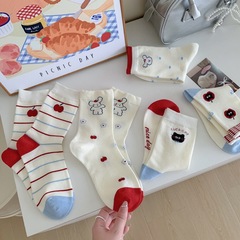 オリジナル漫画動物靴下女性のためのカレッジスタイルミッドチューブソックスかわいいチェリーキャットソックス楽しいストッキング女性のための
