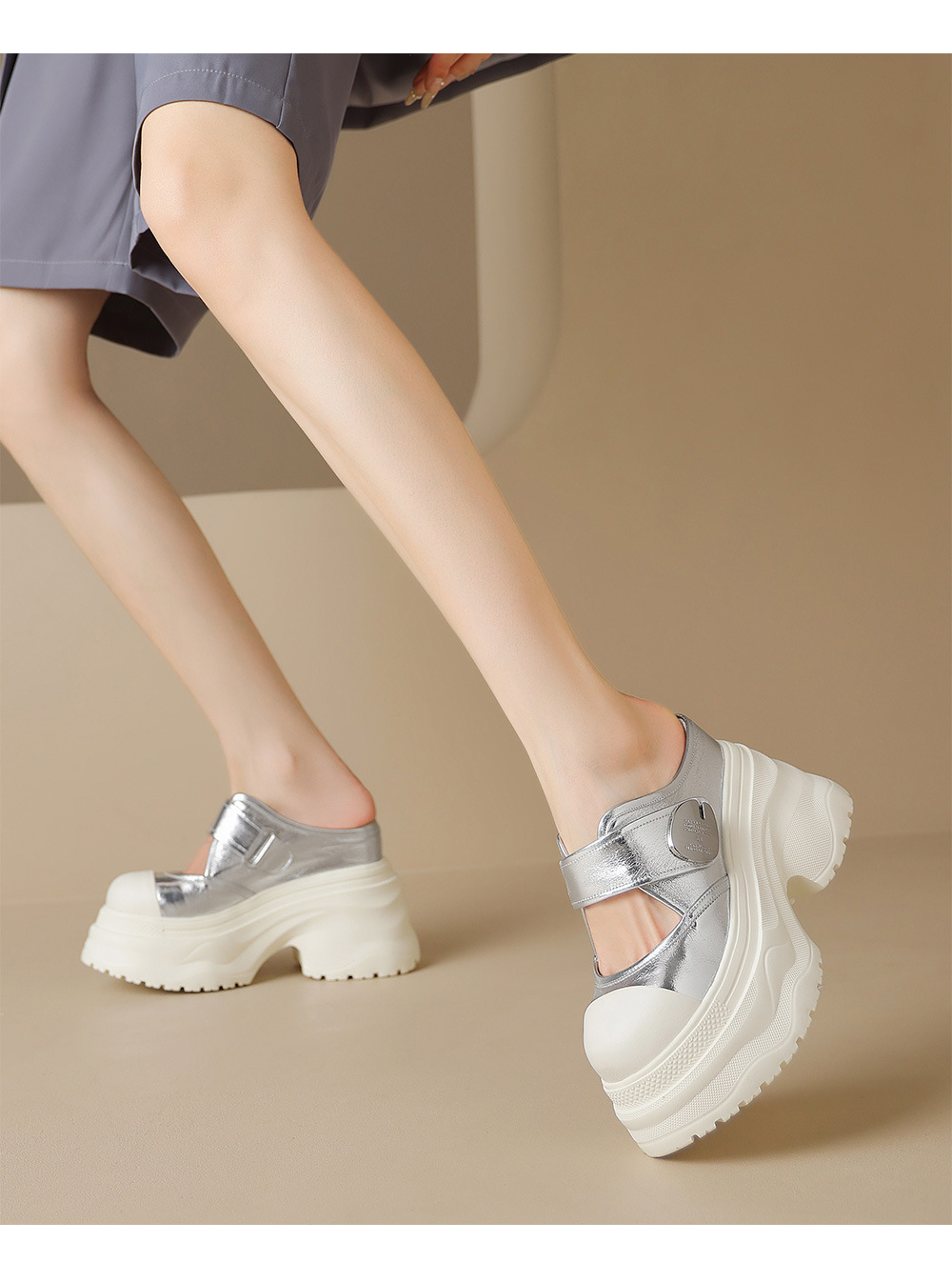 Dép lê đế dày 12cm nữ bít mũi phối màu quai Velcro — Màu vàng trắng, Màu trắng bạc chi tiết 7