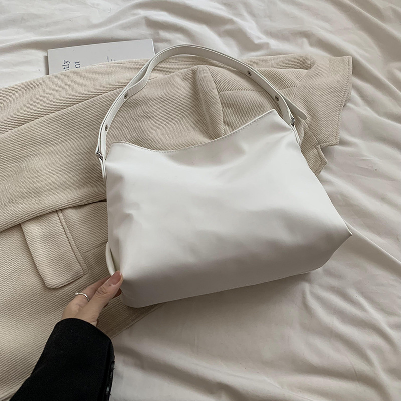 Bolsos de alta sensación para mujeres 2024 nuevo diseño minimalista bolso de hombro, bolso de mochila de gran capacidad, bolso de moda