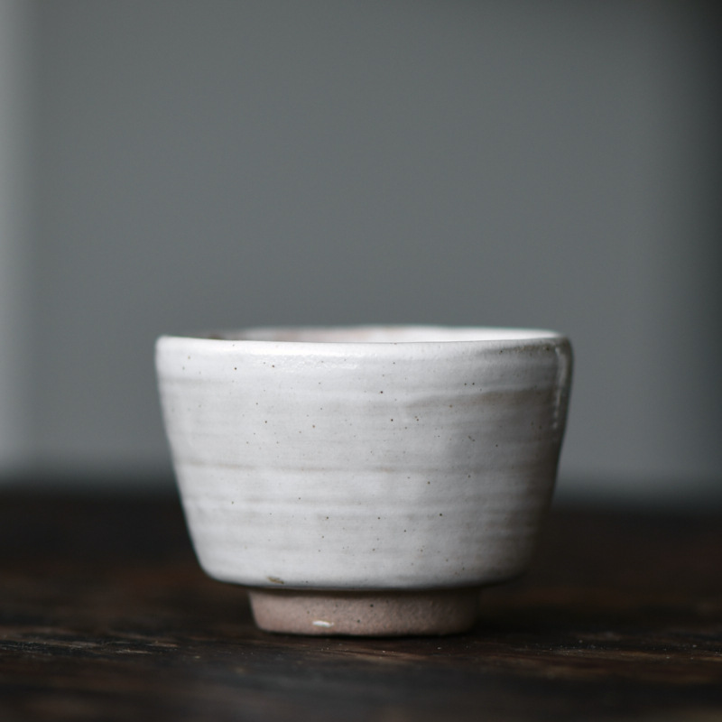 Rosa Kung Fu taza de té de gres juego de té traje grande taza de té grabado Zen hecho a mano cerámica herradura taza