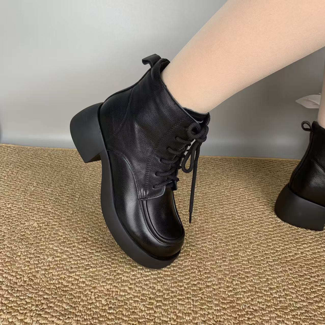 跨境秋冬厚底马丁靴女2025新款百搭英伦风复古学院风机车靴短靴子