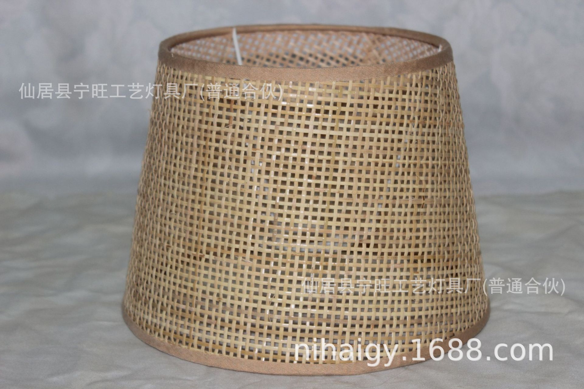 테이퍼 22cm 스퀘어 싱글 패키지