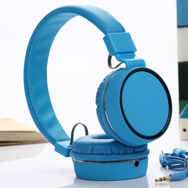 Auriculares Fábrica Ventas directas de fábrica TV10 Cable de color caramelo Auriculares plegables con marca