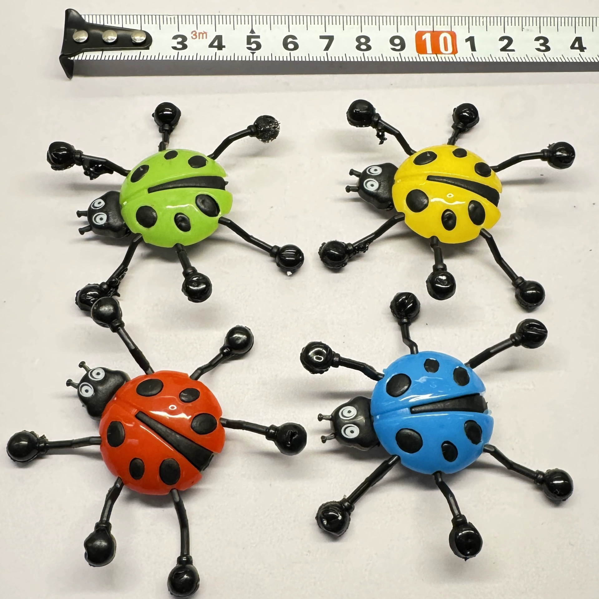 Трансграничная внешняя торговля, липкая дверь для подъема по стене, поворотное стекло, насекомое, божья коровка, детская маленькая игрушка в подарок.