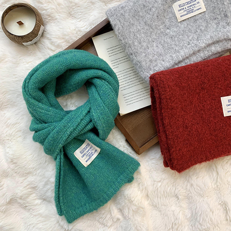 Bufandas de invierno femeninas de alta calidad coreana de color sólido bufandas de punto cálidas bufandas al por mayor