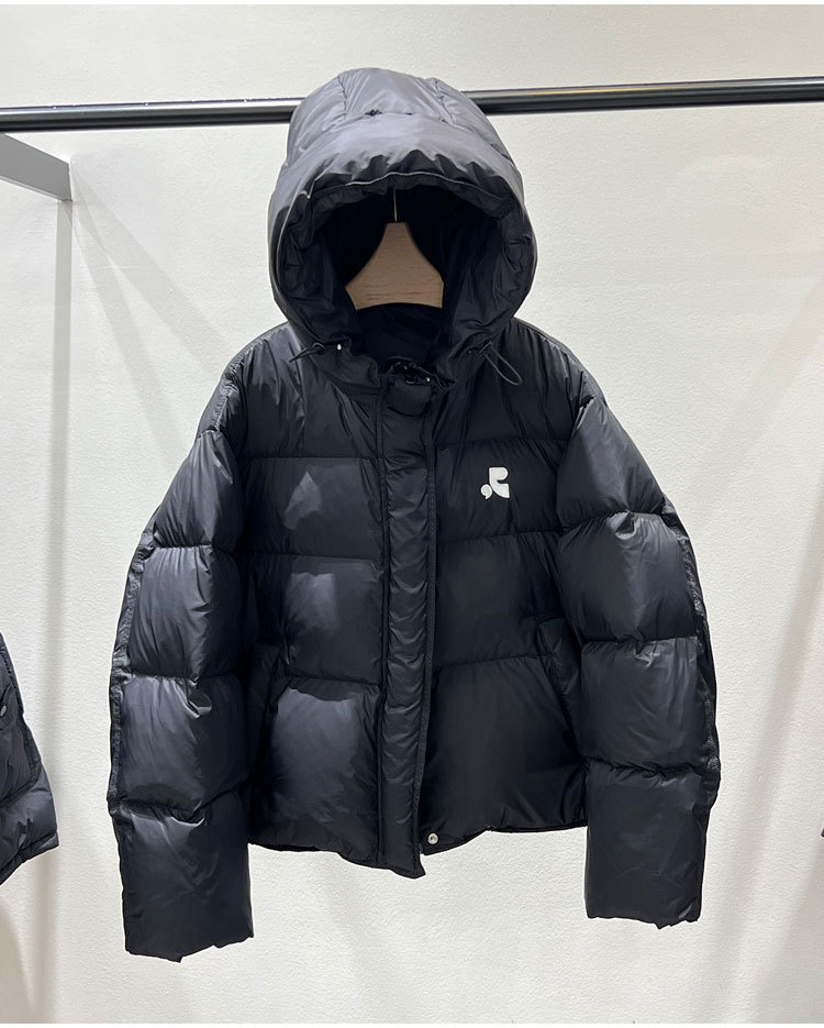 2024冬の女性の短い帽子がダウンジャケットを厚くした韓国版のゆるいパン服のデザイン感刺繍のコート