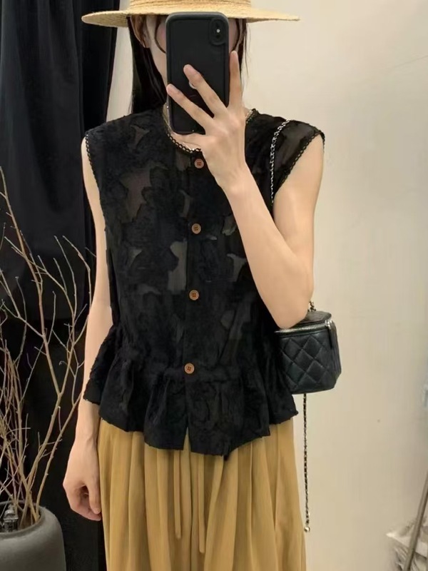 新しい中国風国民風 2025 夏の新しい女性のハイエンド西洋スタイルレースジャカードシングルブレストノースリーブシャツトップ|undefined