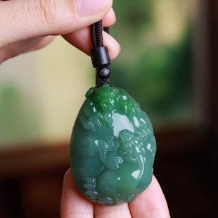 Jade Crafts Natural Xinjiang Hetian Jade Russian Material Jasper Old Material Pixiu Pendant Men's and Women's Pendant Sweater Pendant