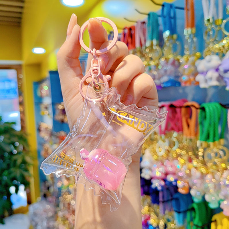 Color transparente botella de té llavero lindo viento bolso de automóvil llavero de resina colgante delicado botella colgante al por mayor