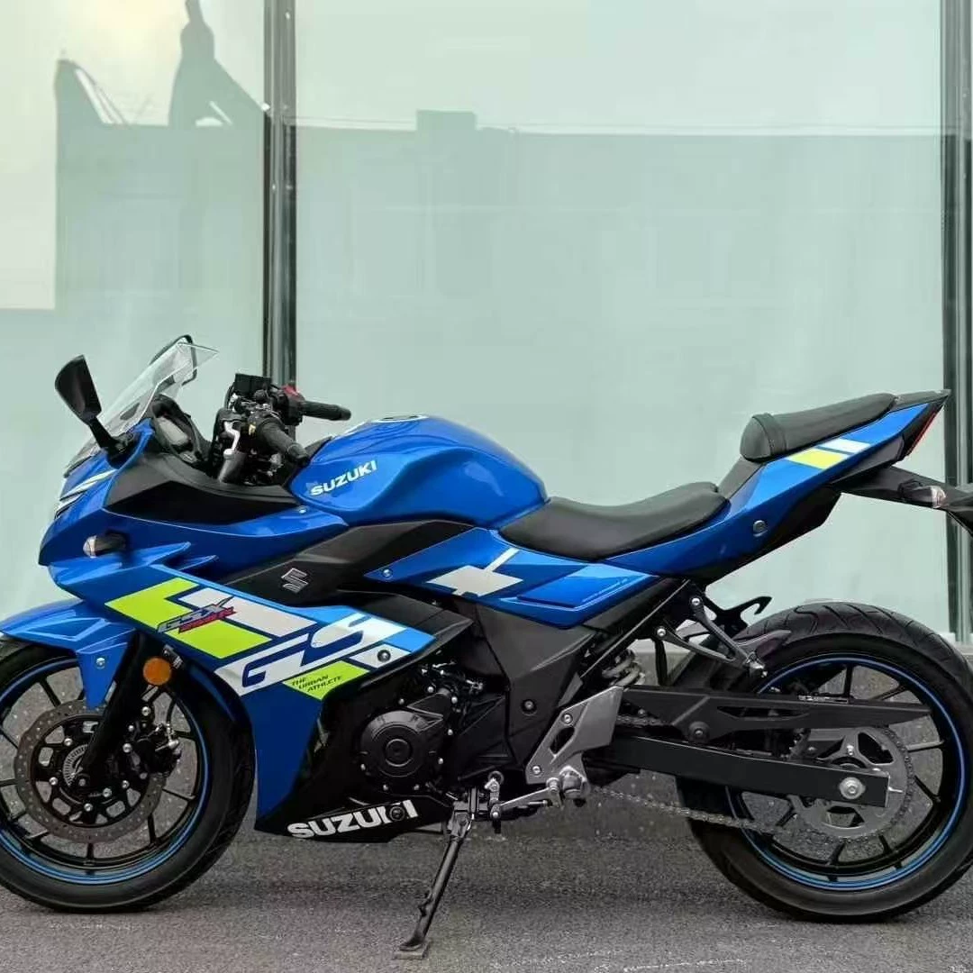 Мотоцикл (Suzuki) GSX250 EFI — 250 см³, спортивный в полукорпусе, стандарт «Национальный IV»